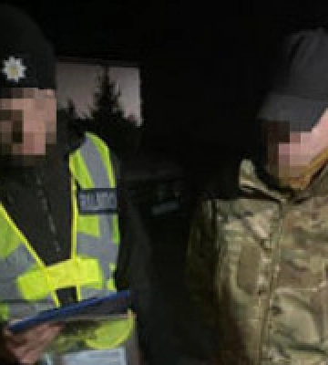 У Києві чоловік привласнив кошти та автомобіль, призначені для ЗСУ