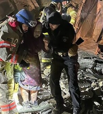 Подробности удара России по многоквартирному дому в Запорожье: число жертв возросло