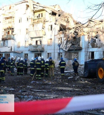 Подробности удара России по многоквартирному дому в Запорожье: число жертв возросло