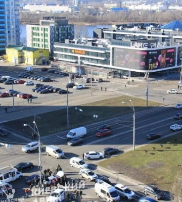В Киеве на Оболони масштабное ДТП: есть пострадавшие
