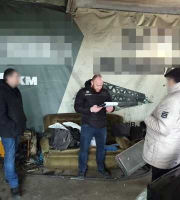 У чотирьох спільників з Рівненщини знайшли наркотики, зброю й вибухівку