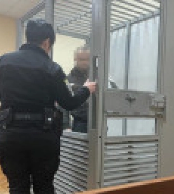 Суд отправил под стражу 38 участников наркобанды &quot;Двадцатовские&quot; - полиция