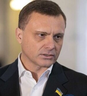 Беглец Левочкин вернулся в Раду. Голосовал за лишение однопартийцев мандатов, - ЧЕСТНО Беглец Левочкин вернулся в Раду. Голосовал за лишение однопартийцев мандатов, - ЧЕСТНО