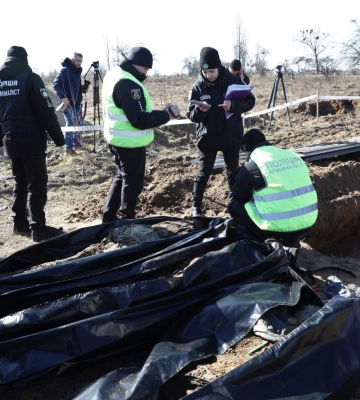 На Київщині знайшли тіла ще трьох людей, вбитих під час окупації (ФОТО)