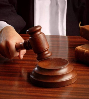 У Миколаєві суд продовжив строки тримання під вартою обвинуваченому корегувальнику