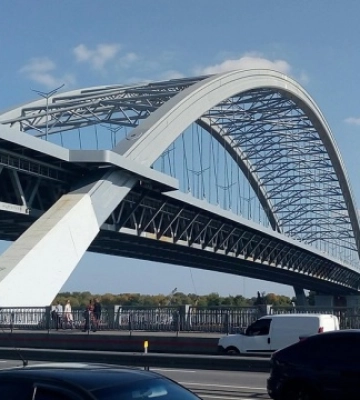 Будівництво Подільського мосту: у справі про розкрадання судитимуть ще одного фігуранта