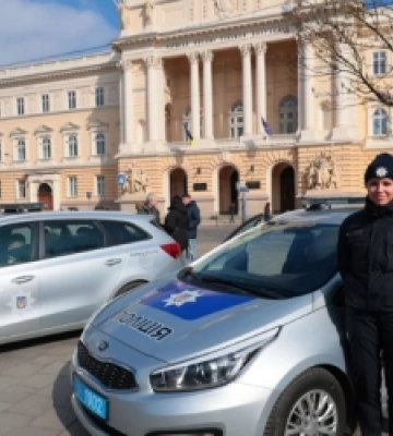 Польща передала патрульним Львівщини сім авто