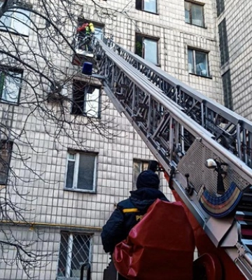 У Печерському районі Києва сталася пожежа у багатоповерхівці