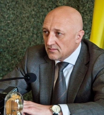 Антикорупціний суд продовжив строк дії обов'язків, покладених на ексголову Полтавської ОДА