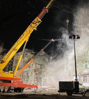 У Запоріжжі з-під завалів будинку дістали тіла ще двох людей