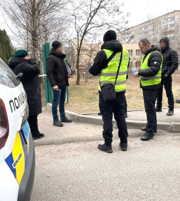 У дитсадку Рівного знайшли мертвого охоронця