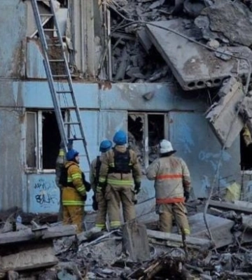 Ракетный удар по жилому дому в Запорожье: количество погибших возросло