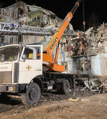 Удар по багатоповерхівці в Запоріжжі: з-під завалів дістали ще два тіла