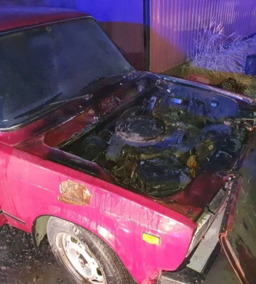 У Виноградові горів 37-річний ВАЗ