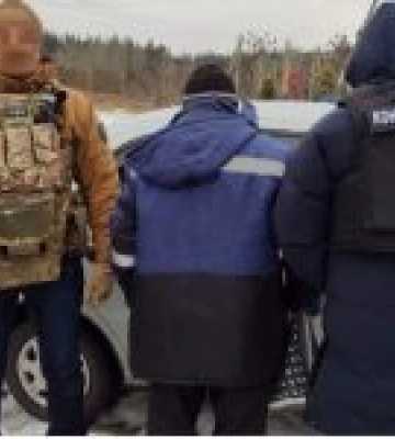 СБУ затримала на Сумщині російського шпигуна, який розвідував позиції ЗСУ у прикордонні з рф