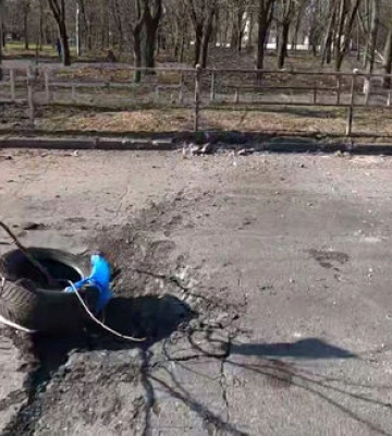 Ворог обстріляв із артилерії Херсон, поранено жінку, - ОВА. ВIДЕО