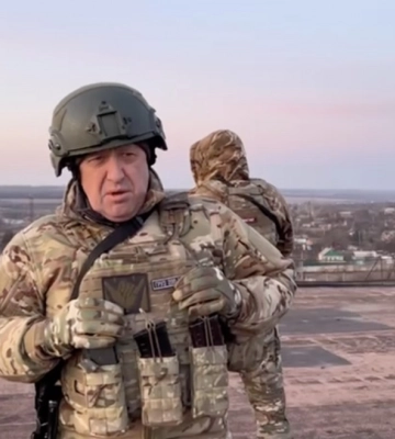 &quot;Бахмут окружен&quot;: Пригожин предложил Зеленскому вывести войска и спасти жизни солдат (видео)