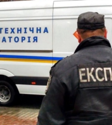 У школах Костополя шукають вибухівку