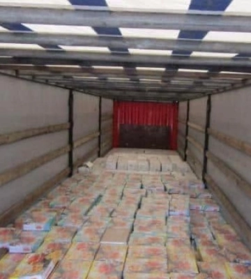 Одеські митники вилучили в Ізмаїлі більше двадцяти тонн сухофруктів, які намагалися перевезти до України несумлінні підприємці