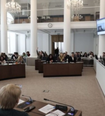 Міські депутати підтримали прийняття у комунальну власність Львівського протезного заводу