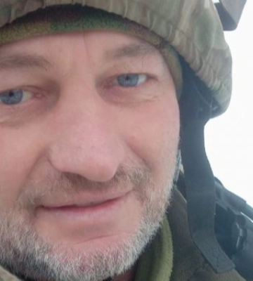 Через важкі поранення, отримані в Бахмуті, ампутували ногу: захисник з Волині потребує допомоги