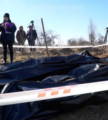 На Київщині ексгумували тіла трьох людей, яких вбили росіяни в березні минулого року