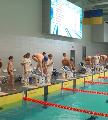 У Полтаві відбувся відкритий чемпіонат області з плавання серед юнаків