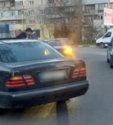 В Ужгороді нетверезий водій вчинив аварію