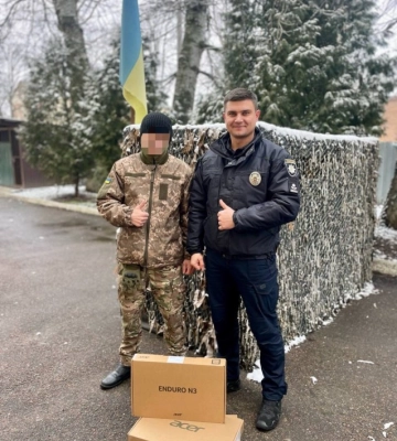 Чергову партію необхідного обладнання для захисників України передали погліцейські Кіровоградщини (ФОТО)