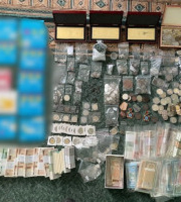 На Київщині викрито подружжя, які займалися контрабандою монет Римської імперії та Кримського ханства до США