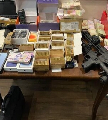 Понад 200 одночасних обшуків, 37 затриманих: Нацполіція знешкодила криворізький наркокартель, який &quot;забезпечував&quot; наркотиками майже&amp;hellip;