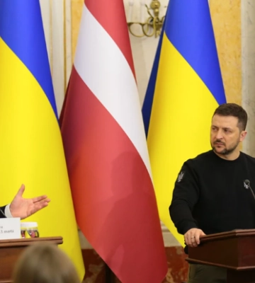 Президент відзначив державними нагородами працівників Укрзалізниці