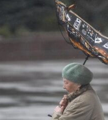 Полтавців попереджають про сильні пориви західного вітру