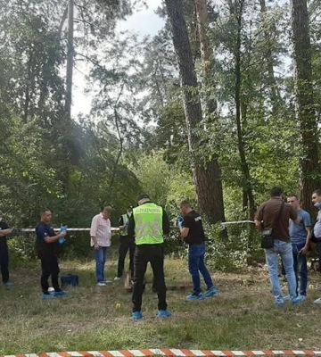 Столичний суд виніс вирок чоловікам, які заради телефона жорстоко зарізали друга