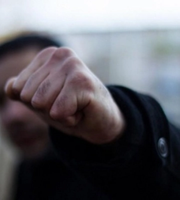 На Рівненщині 24-річний рецидивіст побив та пограбував чоловіка просто на вулиці