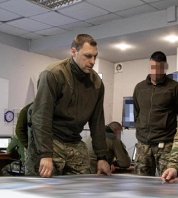 Роблять усе, щоб скорочувати сили РФ: захисників Бахмута відвідав командувач ССО