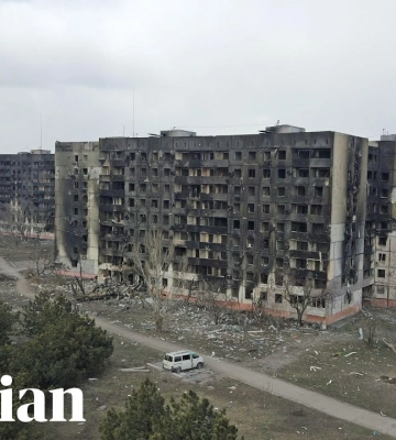 The Guardian показал на обложке журнала руины оккупированного Мариуполя (ФОТО)