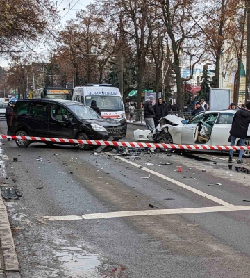 Розповіли, скільки смертельних аварій сталося в області за місяць