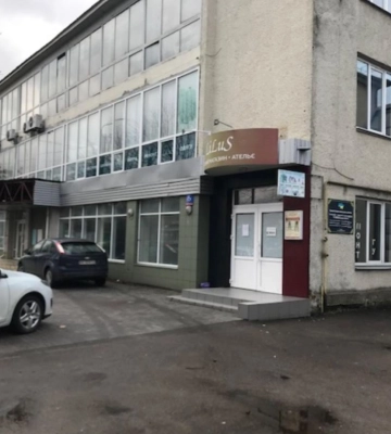 У Луцьку продають два комунальні приміщення