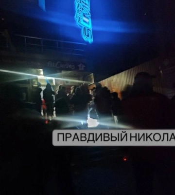 Поліція з військовими блокували нічний клуб у Миколаєві