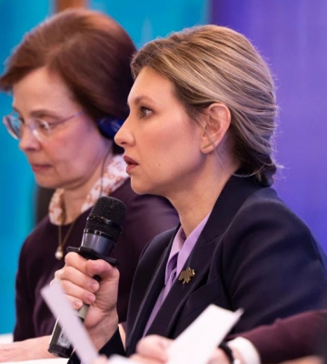 Ґвалтували дівчинку й маму, батька били: Олена Зеленська на юридичному Рамштайні у Львові про злочини рф