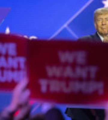 Дональд Трамп заявил, что мир движется к Третьей мировой войне, которую может предотвратить только он