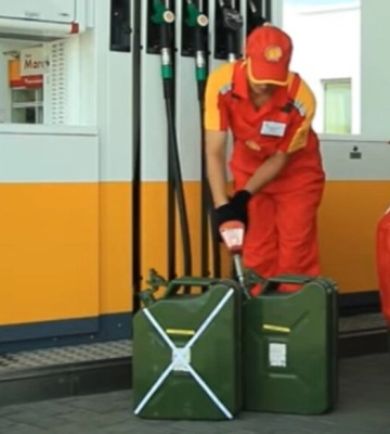 АЗС WOG, ОККО, Sentoza Oil опублікували свіжі ціни на бензин, дизель та автогаз у Київській області