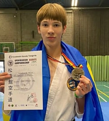Спортсмен із Кривого Рогу завоював срібну медаль на чемпіонаті Європи з рукопашного бою