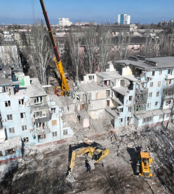 У Запоріжжі завершено розбір зруйнованої багатоповерхівки: загинули 13 людей, включаючи дитину