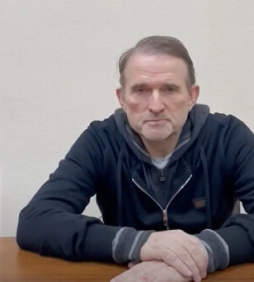 Медведчук і Козак записали активи у будівельному бізнесі в Києві на пенсіонерку зі Львова, - ЗМІ. ФОТО