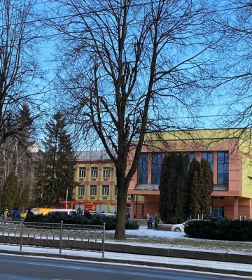 З самого ранку в Рівному замінували одну зі шкіл