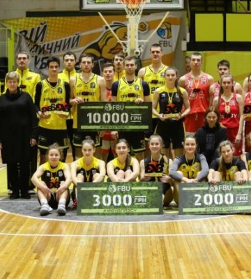 Сумські баскетболісти ще з одним “сріблом” Кубку України