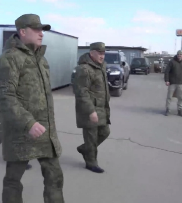 Шойгу &quot;проинспектировал&quot; восстановление разрушенного Мариуполя - МО РФ