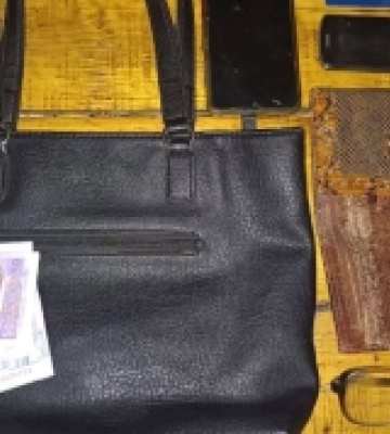 У Рівненському районі затримали грабіжника, який вирвав сумку в жінки